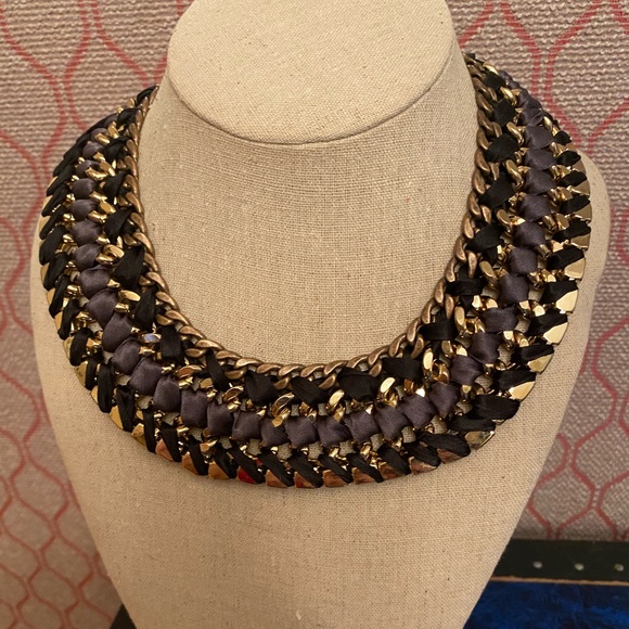 Stella & Dot Tempest bib necklace - Picture 2 of 6